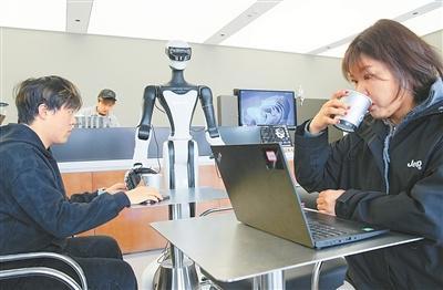 机器人为美好生活赋能 新时代画卷下的智慧蓝图